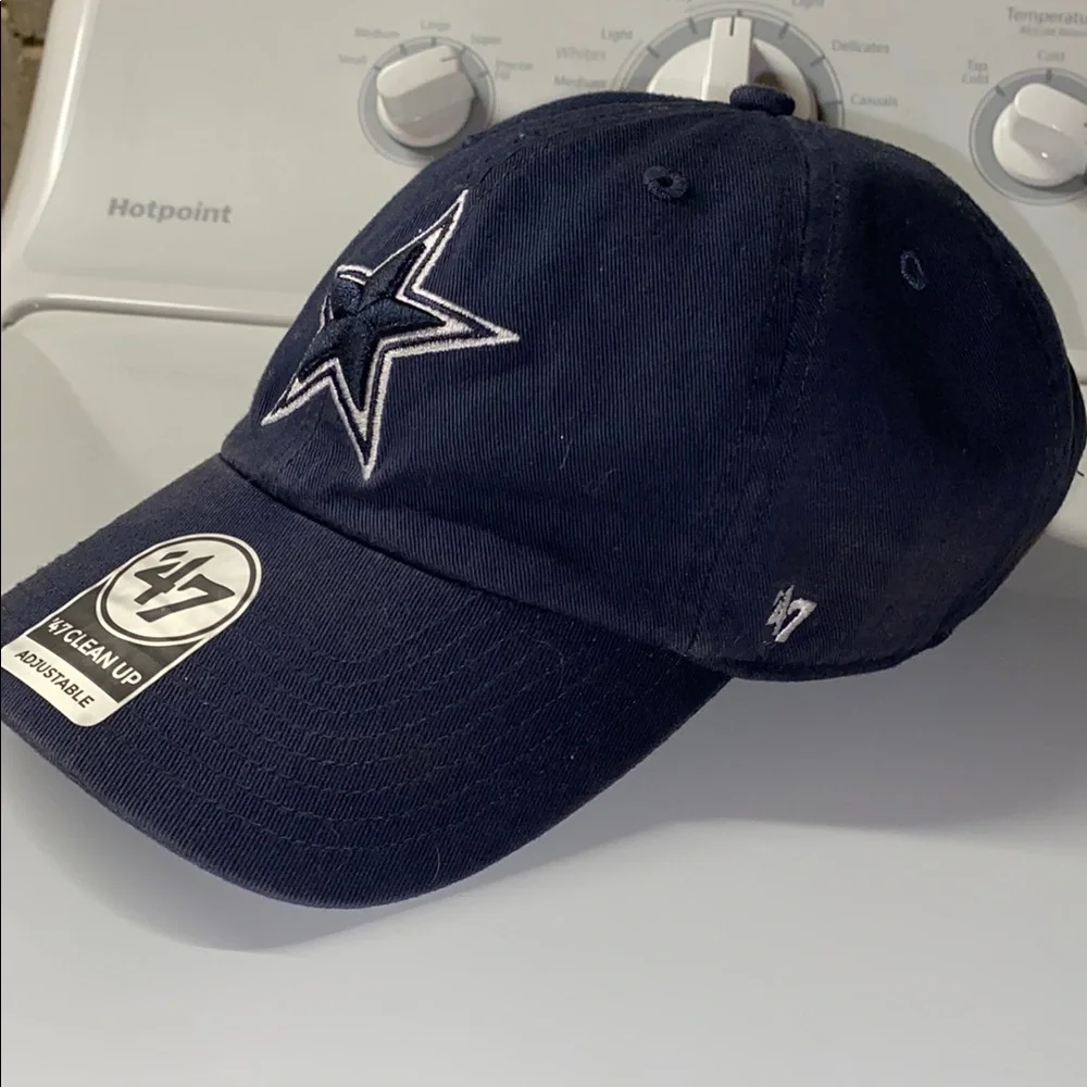 ‘47 Dallas Cowboys Navy Blue Embroidered Hall of Fame Adjustable Hat. - Picture 3 of 7